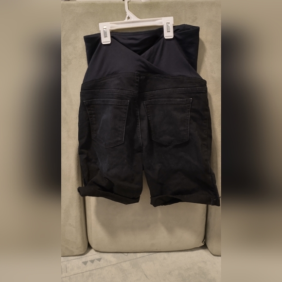 Isabel Maternity Bermuda Shorts - Full Belly Panel - Picture 2 of 3